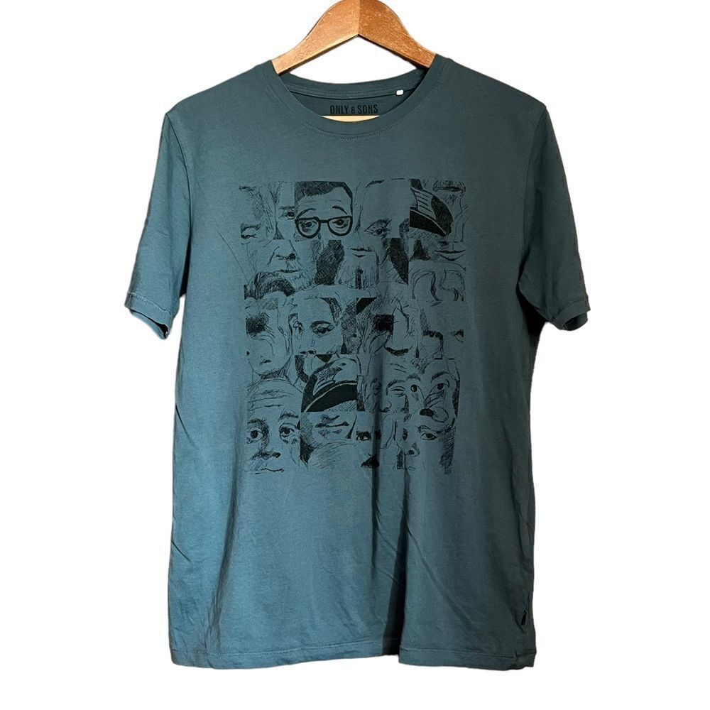 ‎3 for $30! Only & sons graphic tee. Size large